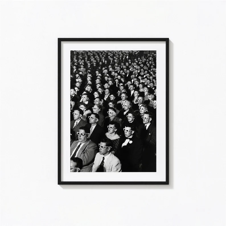 Home Decor White - Vintage Opening Screening Black And White