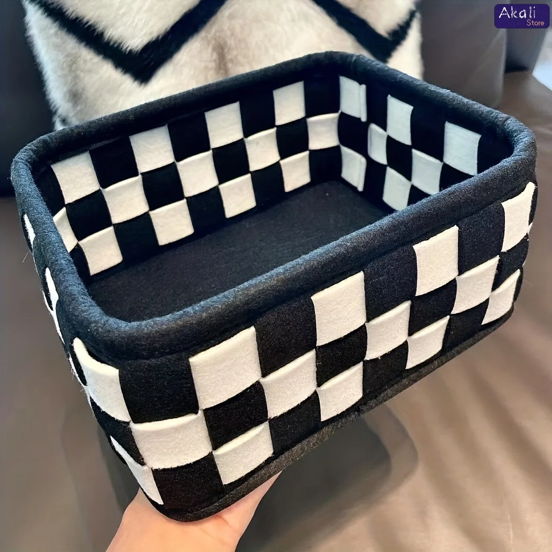 2026Black and White Checkered  - Home Decor White reseña y precio